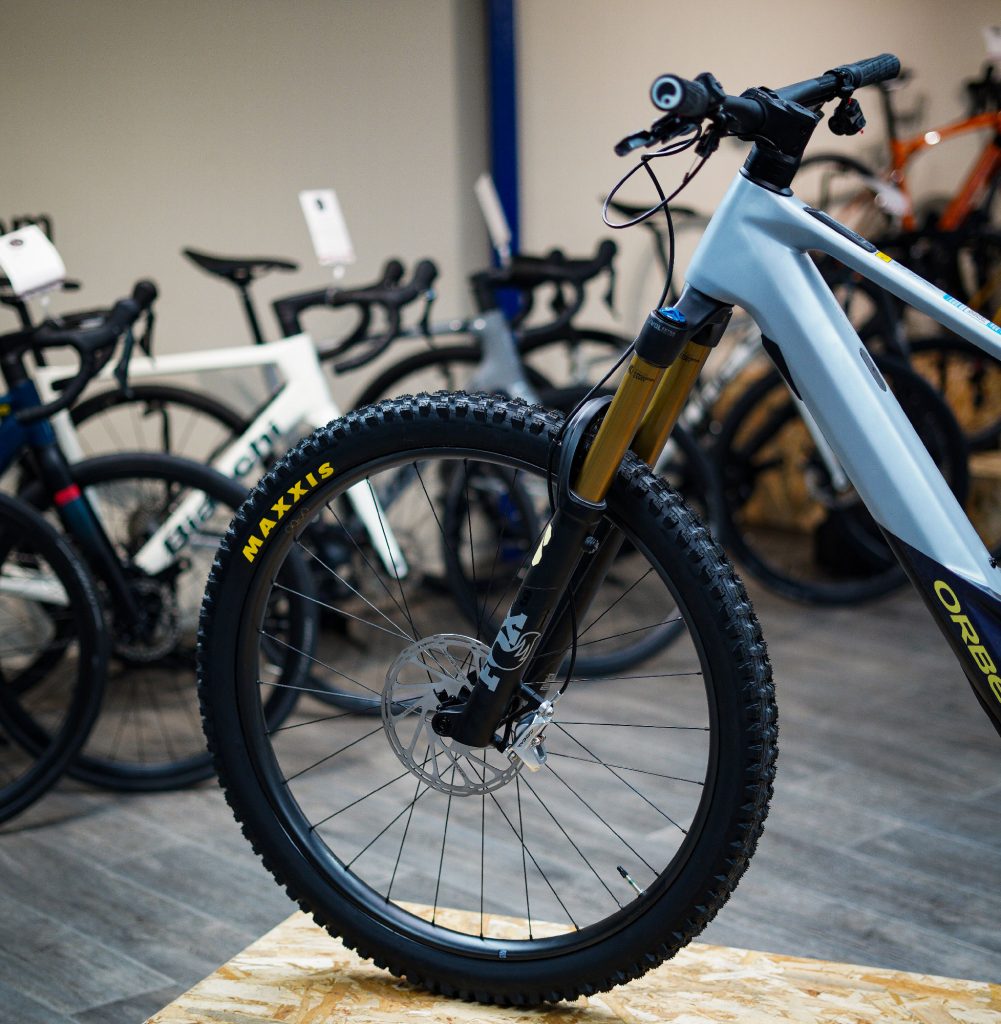 roue avant et fourche vtt enduro orbea wild m ltd 2024